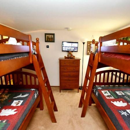 3-Bedroom Vacation Home Steps To Camelback Ski Area Ski-In Ski-Out Crescent Lake Eksteriør bilde